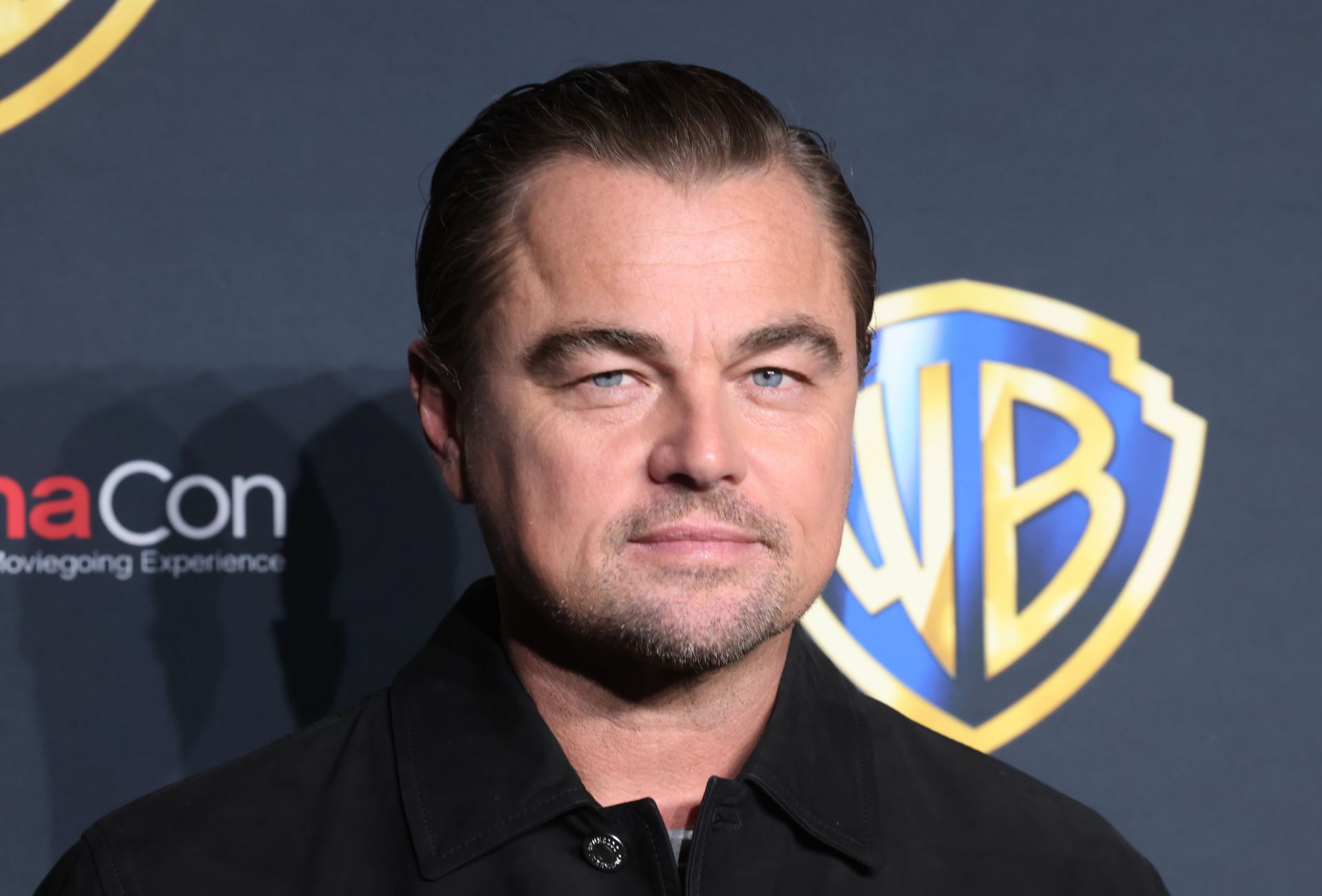 DiCaprio propaguje nadchádzajúci film One Battle za druhou počas Cinemacon (Foto: Gabe Ginsberg/Getty Images)