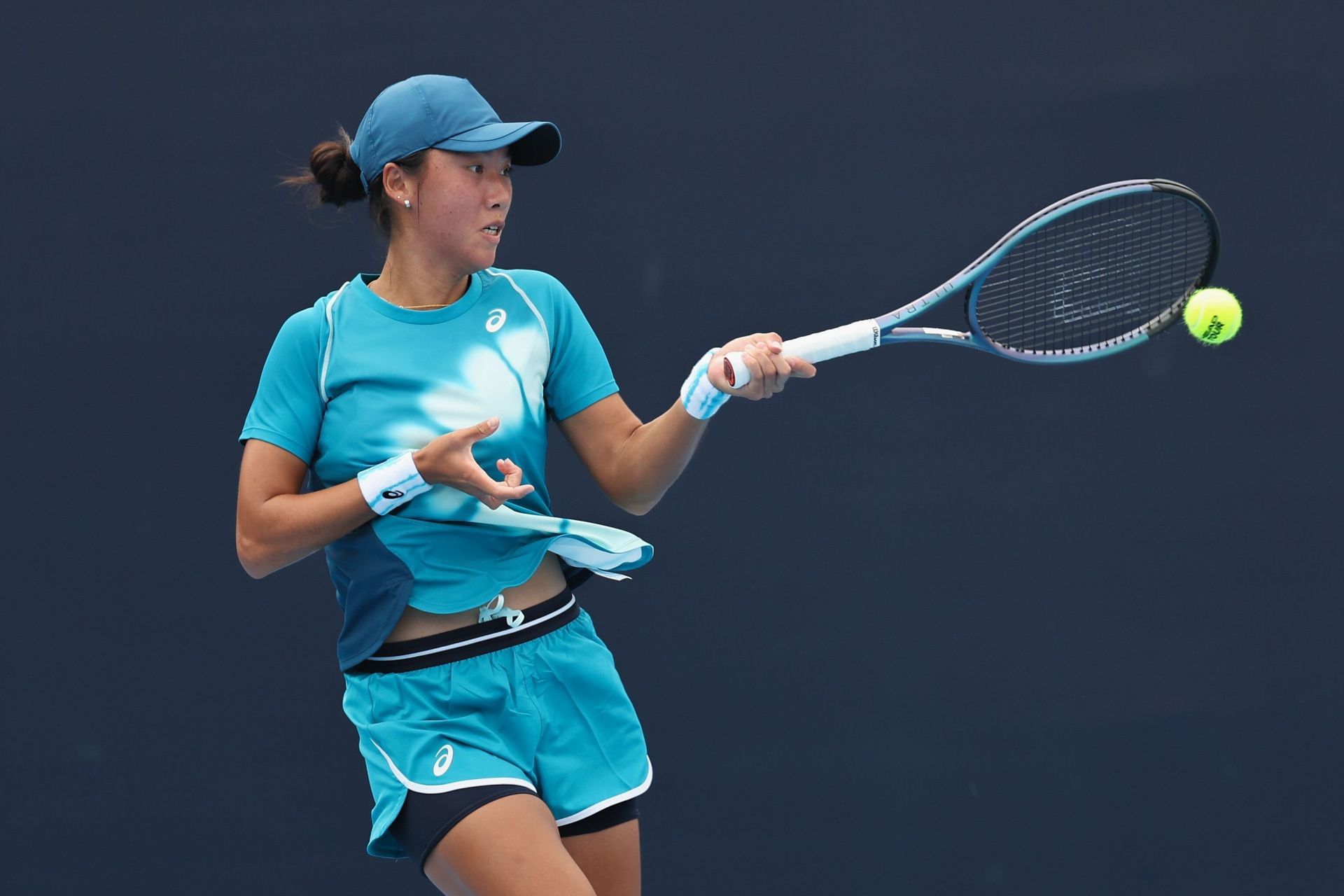 Yao Xinxin hits a forehand | Image Source: Getty