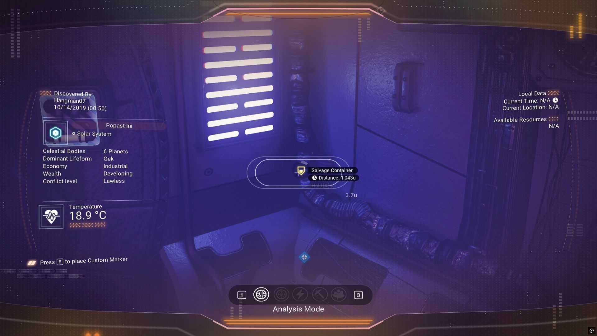 Scanning for Salvageable Scraps in No Man&#039;s Sky (Image via Sportskeeda Gaming / Hello Games)