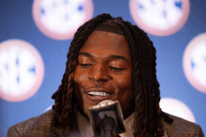 "I was in a dark space": LSU LB Harold Perkins breaks silence on emotional battle following huge ACL injury