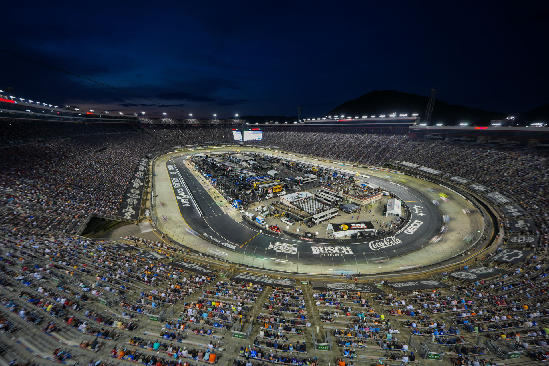 NASCAR: Bass Pro Shops Night Race - Source: Imagn