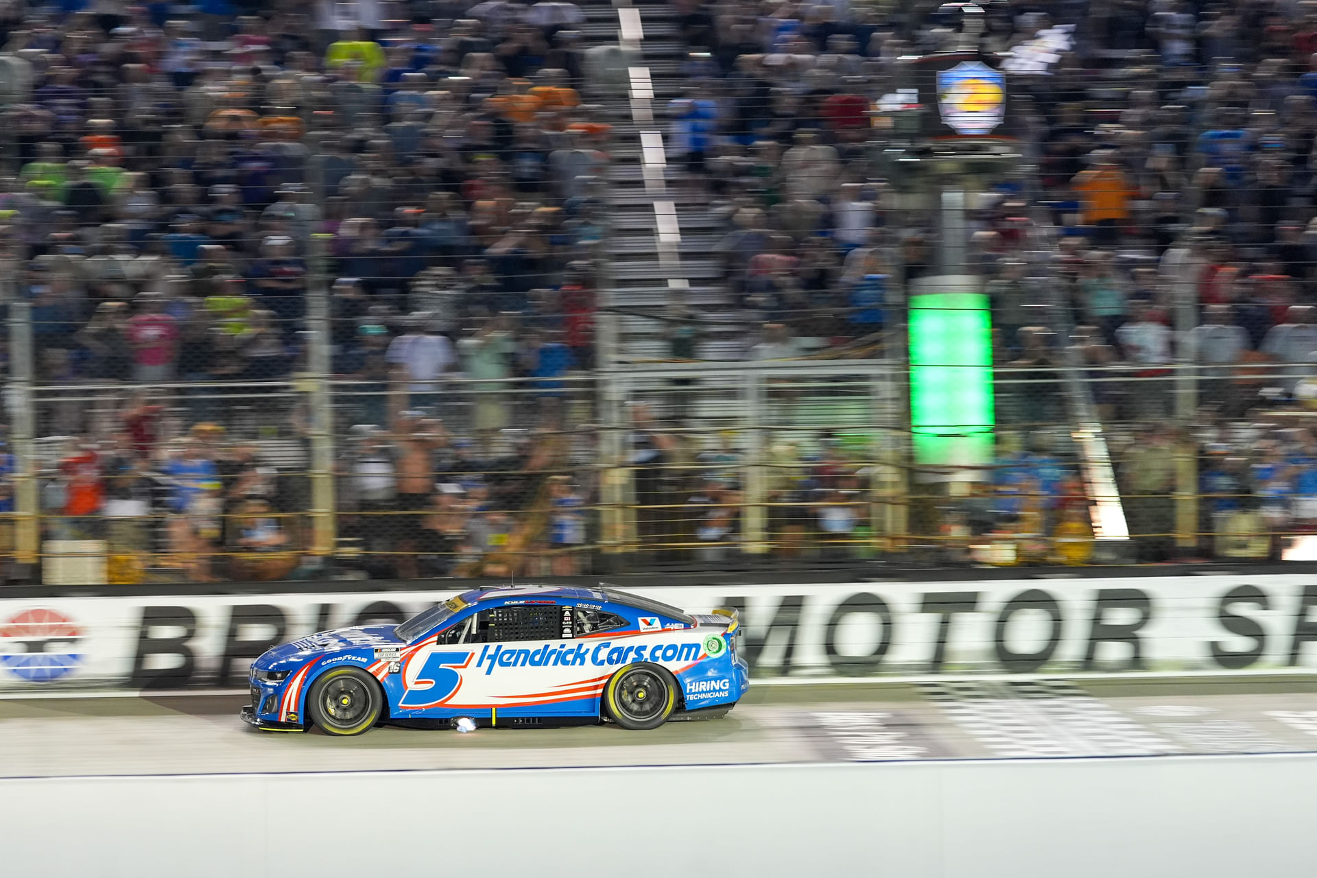 NASCAR: Bass Pro Shops Night Race - Source: Imagn