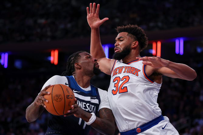 "No words can ever take away the pain for my brother": Karl-Anthony Towns pens tear-jerking message in support of Naz Reid