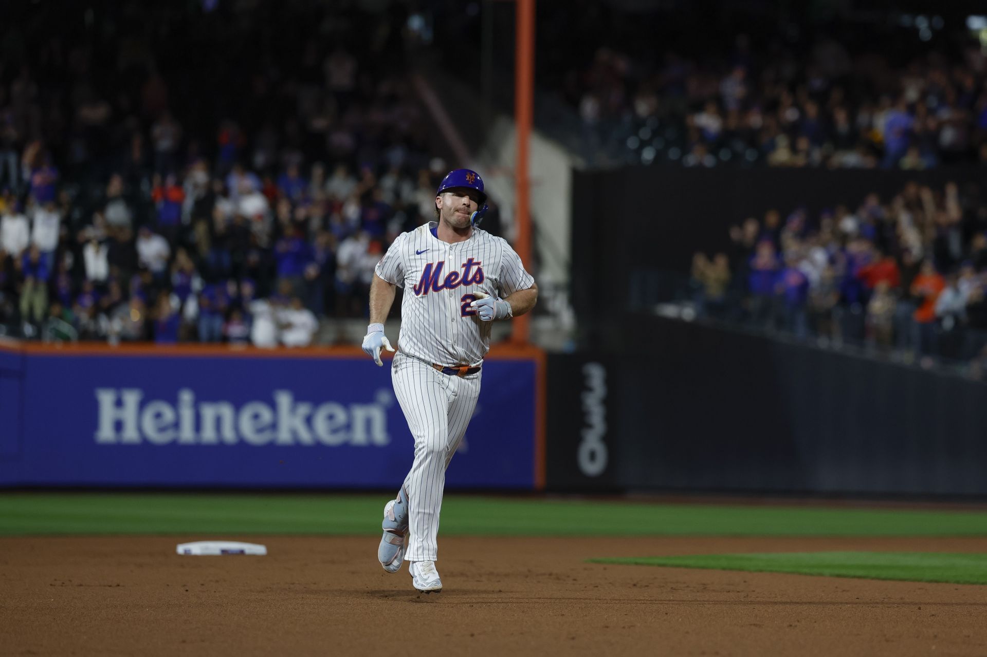 Pete Alonso&#039;s Parents