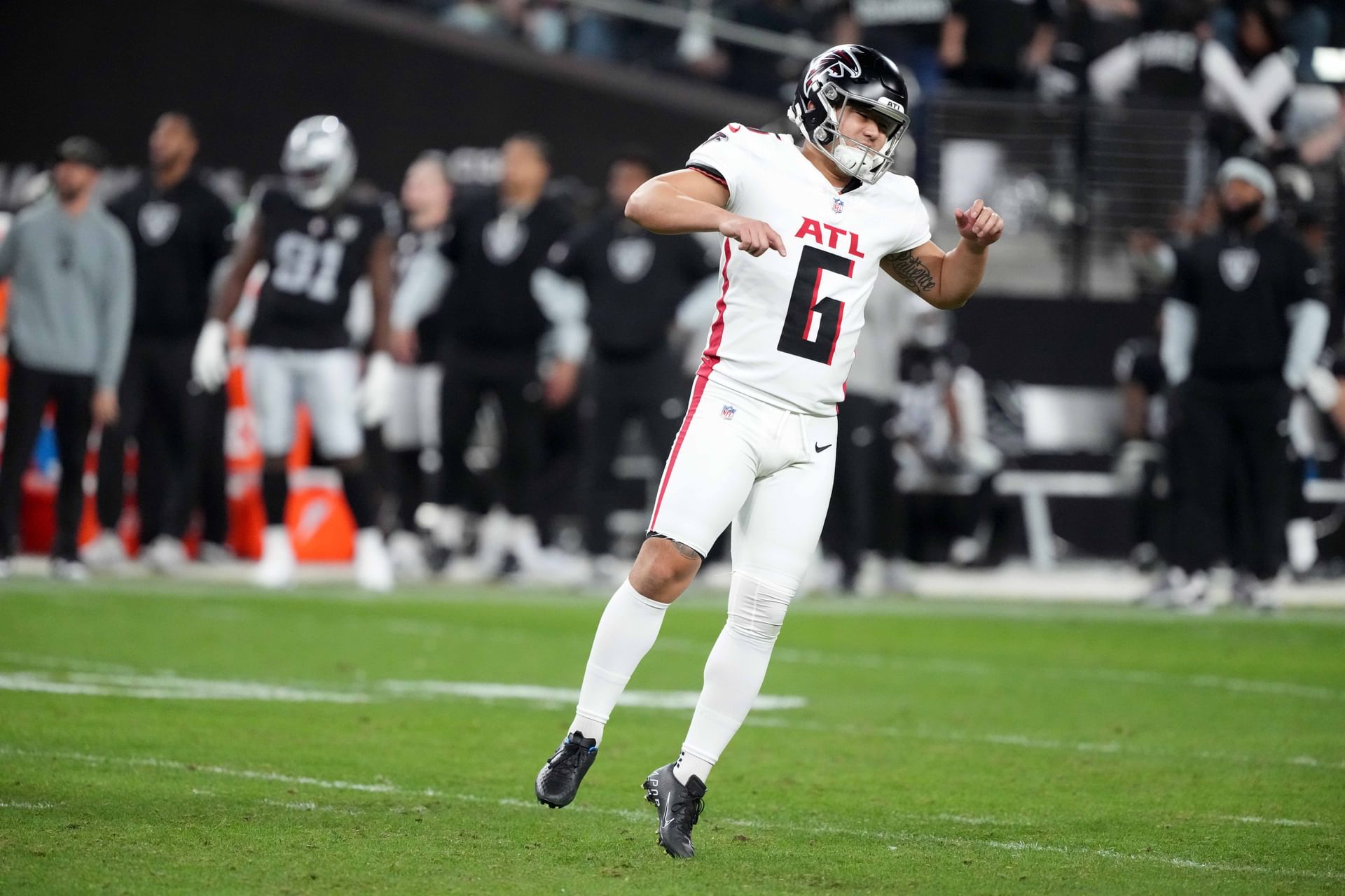 NFL: Atlanta Falcons at Las Vegas Raiders - Source: Imagn