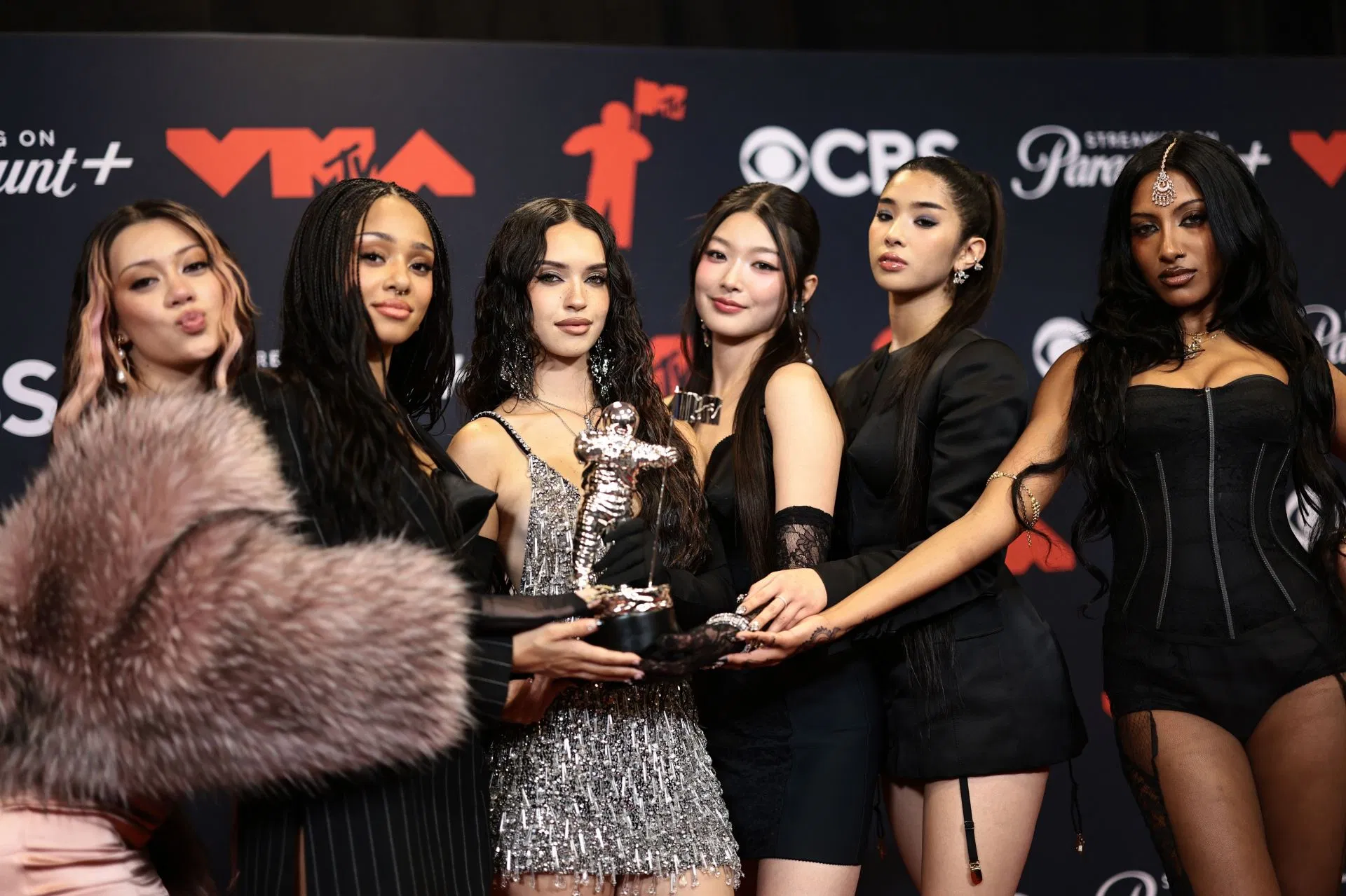 Megan, Manon, Daniela, Yoonchae, Sophia, and Lara of Katseye, winners of the 2025 MTV Push Performance of the Year Award for Touch (Image via Getty)