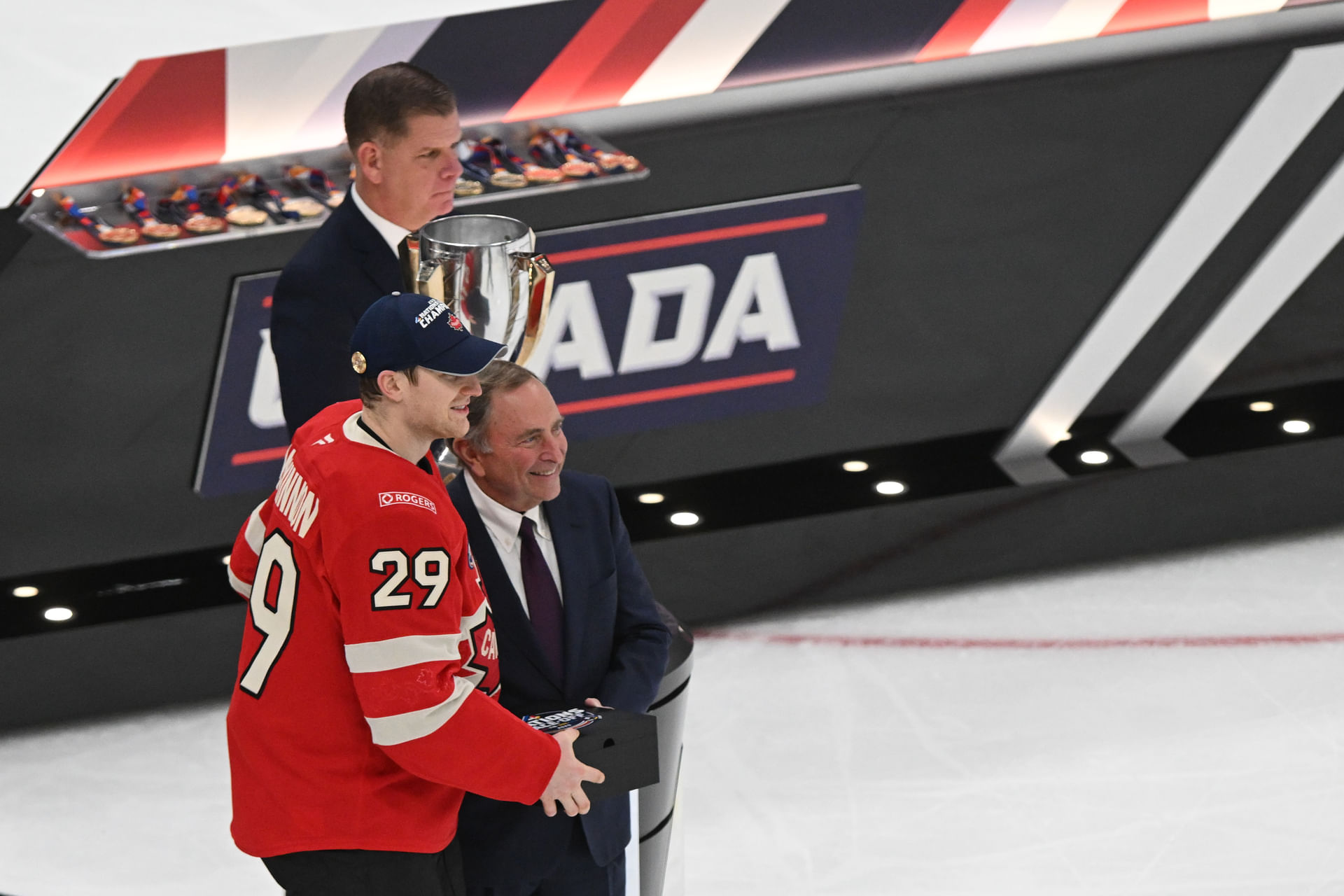 Mckinnon won the MVP championship in the face of 4 countries - Source: Imagn