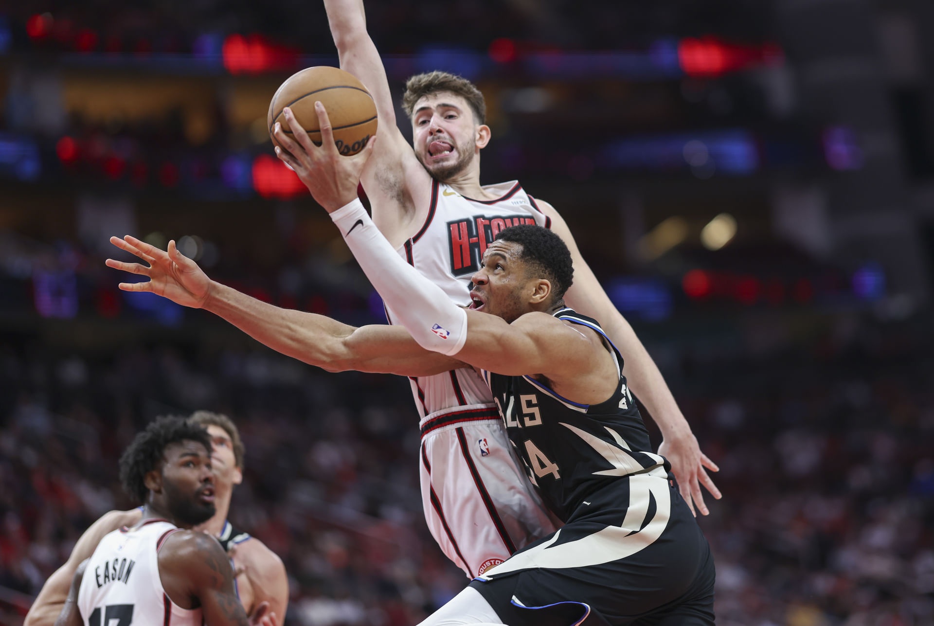 "Future teammates" - NBA fans react as Giannis Antetokounmpo and Alperen Sengun send united message after tensions boil over on social media