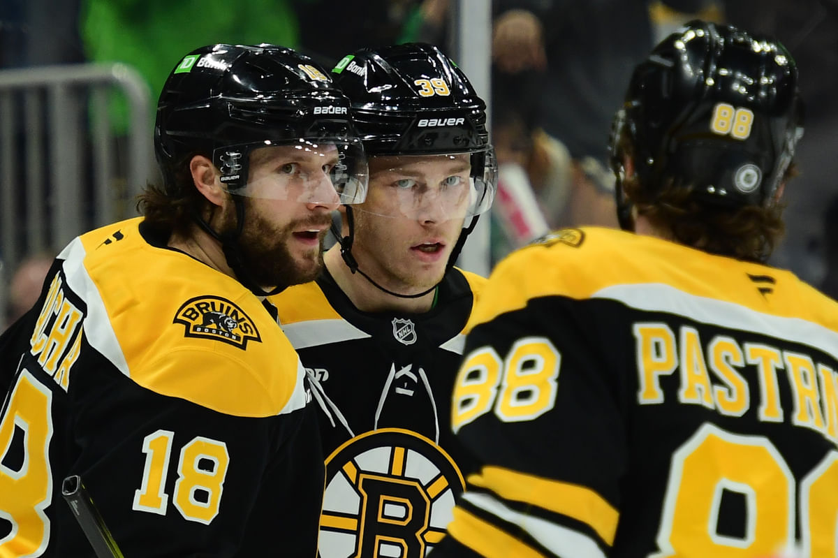 NHL Rumors: Insider claims Canadiens, Flames eyeing trade for $19,000,000 Bruins forward