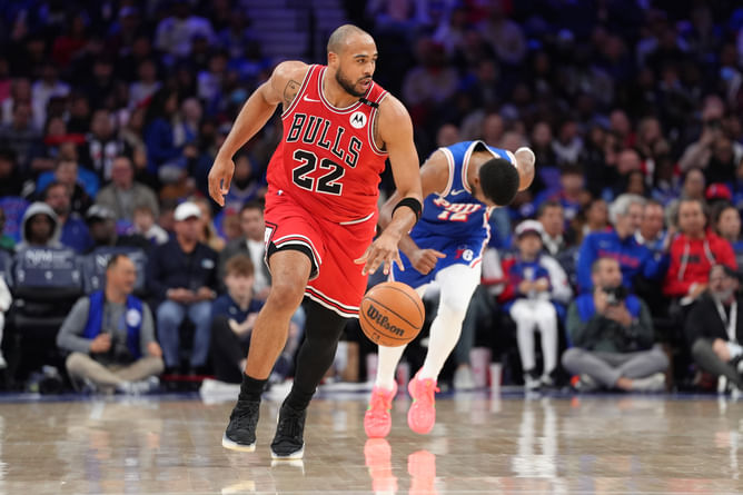"Rob probably would’ve given him $30M again": Lakers fans react as 2020 NBA champion reportedly takes talents to Istanbul