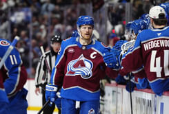 [VIDEO] Gabriel Landeskog avenges cheap elbow on Cale Makar by delivering a beatdown onto Sam Lipkin