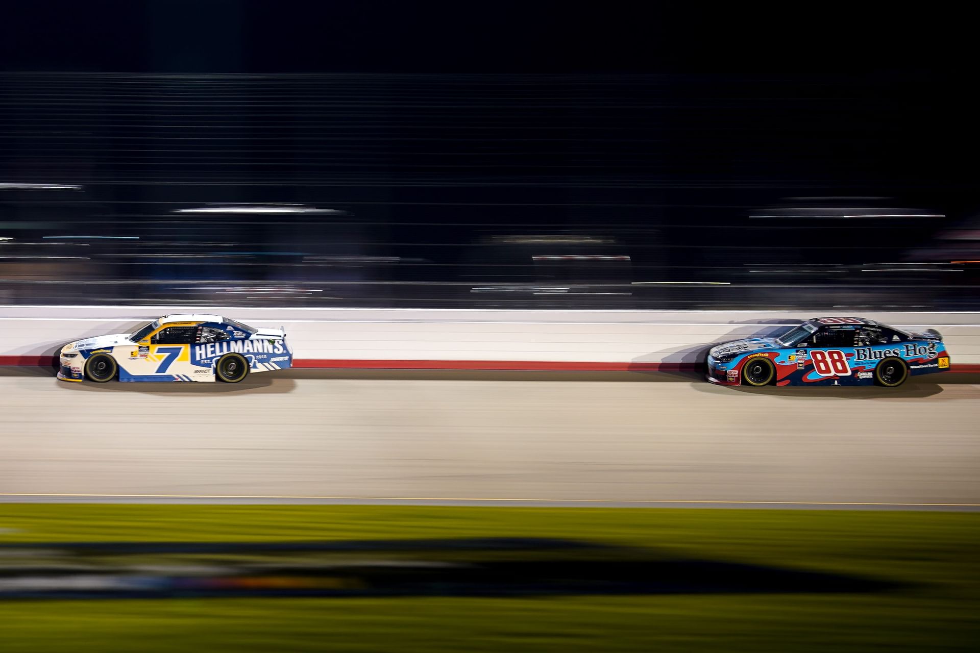 JR Motorsports&#039; Justin Allgaier (7) leads against Connor Zilisch (88) at Nashville. Source: Imagn