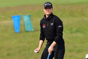 Charley Hull rocks yellow and black as she gets ready to make her comeback at the Aramco Houston Championship