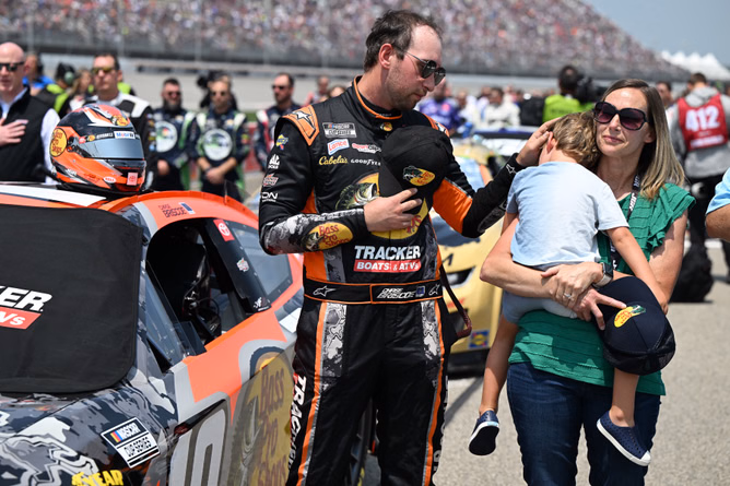 “Seeing that side of things has been fun”: Chase Briscoe reflects on raising twins alongside NASCAR career