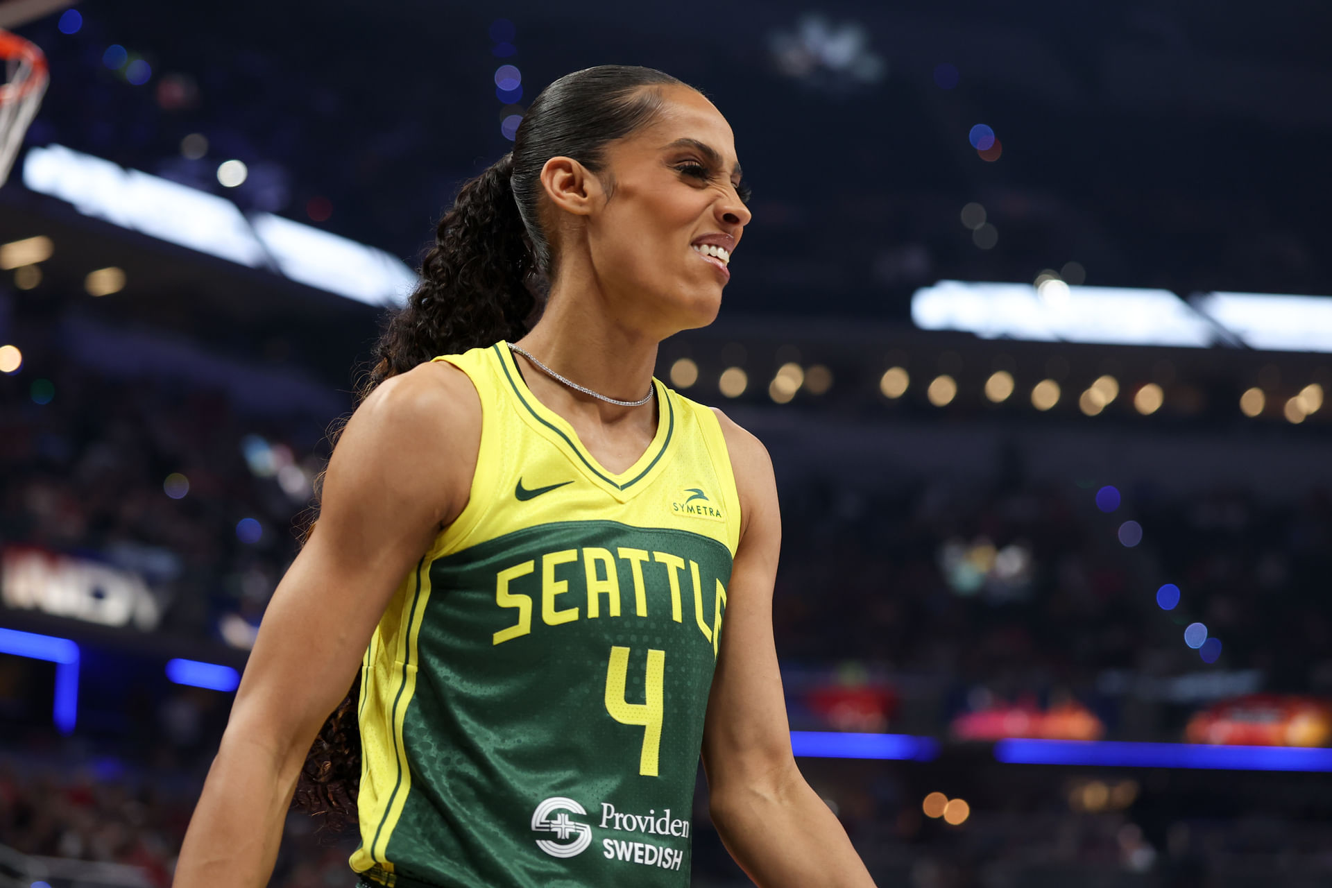 Skylar Diggins scores 26 points in the Storm&#039;s Game 2 win. (Photo: IMAGN)
