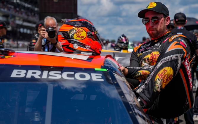 Just 5 days after his Southern 500 win, Chase Briscoe sets sights on key details to elevate playoff performances and bag his maiden NASCAR title