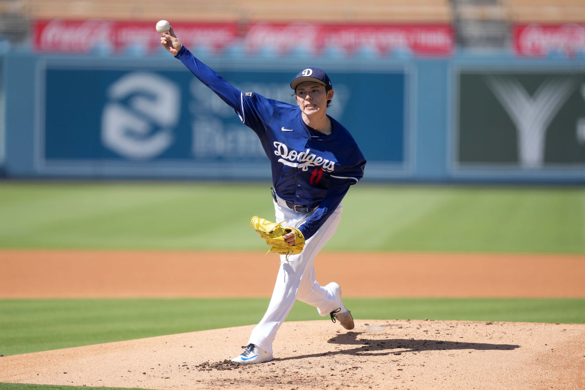 MLB: Toronto Blue Jays at Los Angeles Dodgers - Source: Imagn