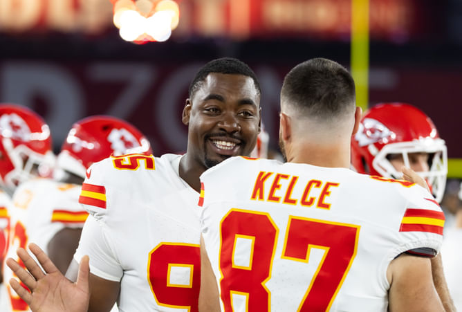 Chris Jones voices complaint against referee's controversial no-calls during Sunday's loss to Eagles