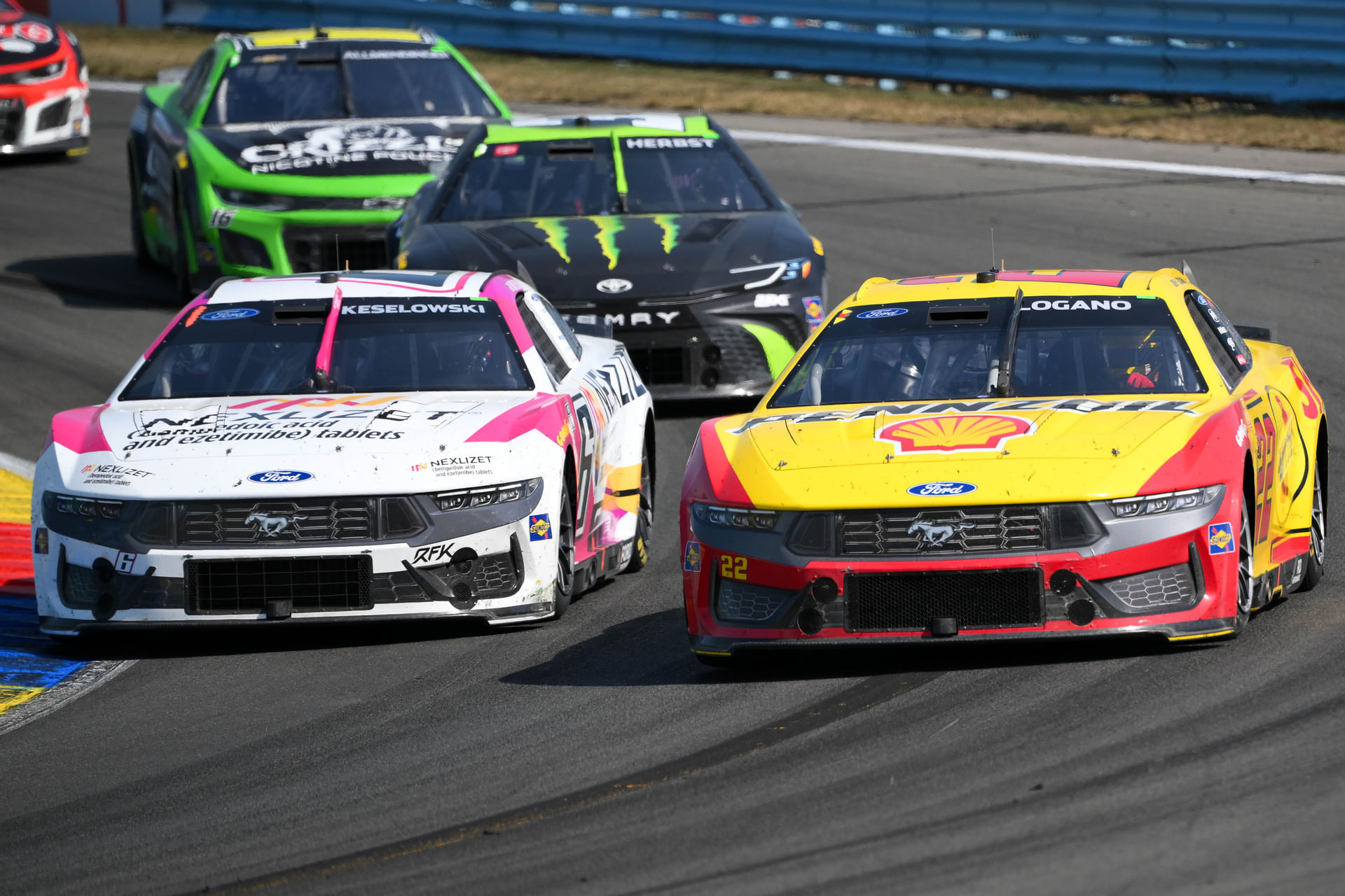 Brad Keselowski gets rescue from Joey Logano’s pit crew following RFK’s slipup at Darlington