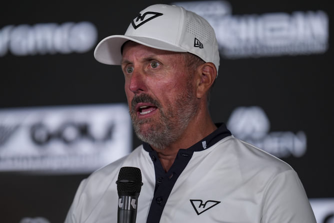 "This won’t matter to many" - Phil Mickelson applauds California legislators for passing special oil bill