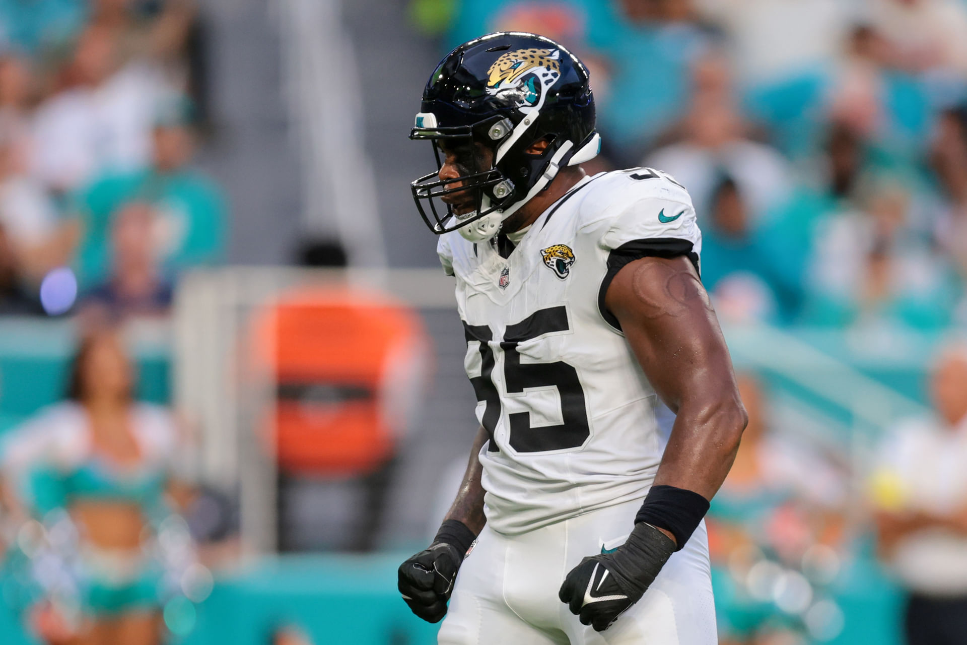 NFL: Jacksonville Jaguars at Miami Dolphins - Source: Imagn