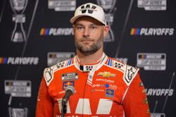 “It’s a shame”: Shane van Gisbergen gets real after Darlington’s missed opportunity puts playoff hopes on the line