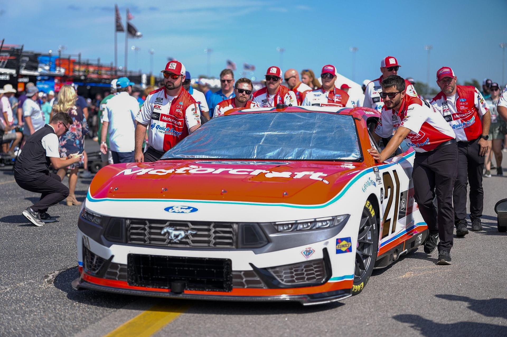 NASCAR Cup Series driver Josh Berry (21) drives down pit road at Darlington Raceway. Source: Imagn