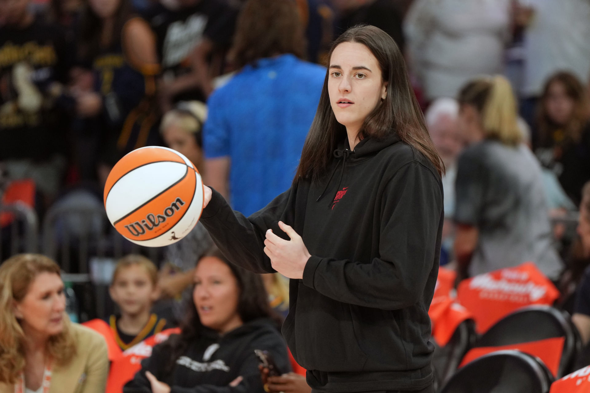 Stephanie White provides injury update on Caitlin Clark (Source: Imagn)