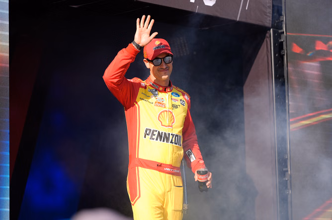 Joey Logano visits Super Motocross series ahead of WWT Raceway playoff race