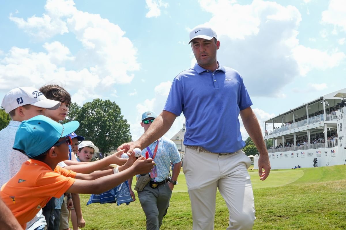 Watch: Bennett Scheffler joins Scottie Scheffler for fan signing after Procore Championship win
