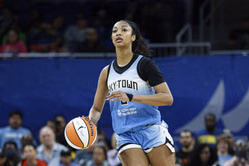 "All 9 people clapped": WNBA fans react to Angel Reese attempting to get the crowd chanting with empty seats in background