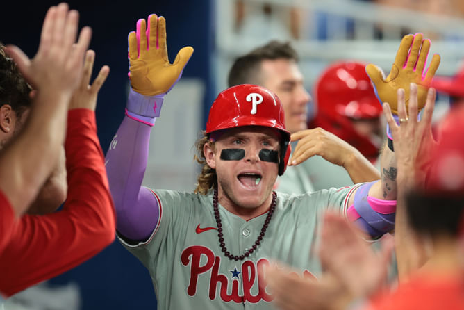 “Disgusting behaviour” “Justice served!” - Phillies fans slam woman for forcing kid to give up Harrison Bader’s HR ball in ugly confrontation
