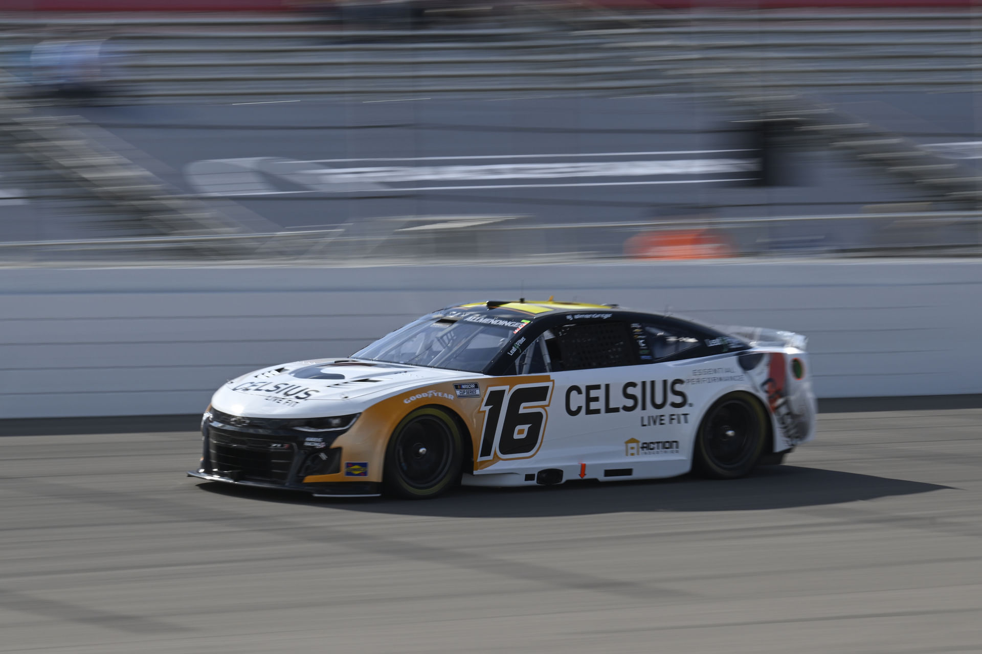 AJ Allmendinger drives the #16 Chevrolet Camaro for Kaulig Racing - Source: Imagn