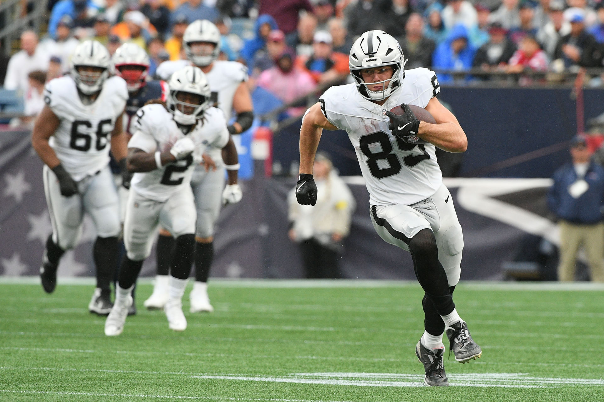 NFL: Las Vegas Raiders at New England Patriots - Source: Imagn