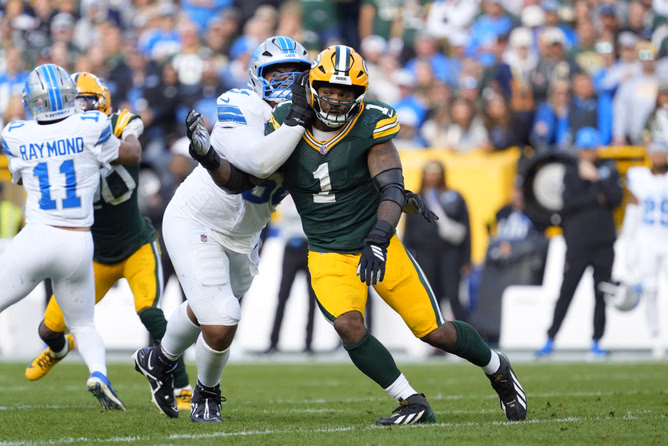 "This can't be real": Trevon Diggs stunned as Micah Parsons records first sack as a Packer while taking down Jared Goff vs. Lions