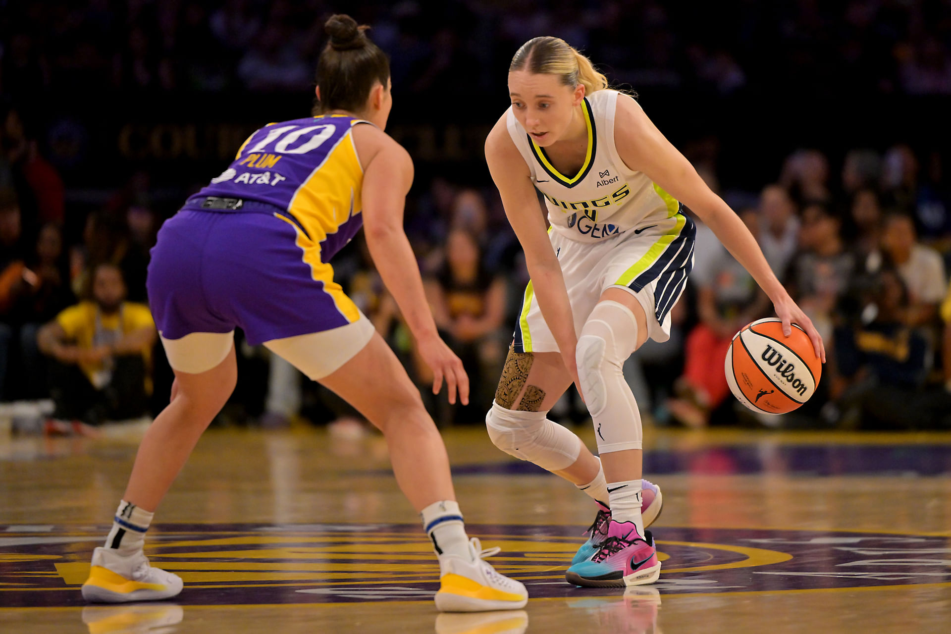 &quot;Make the comparison with them not Angel Reese&quot; - WNBA fans react as Paige Bueckers stuns Kelsey Plum with wild crossover &amp; acrobatic&nbsp;finish (Source: Imagn)