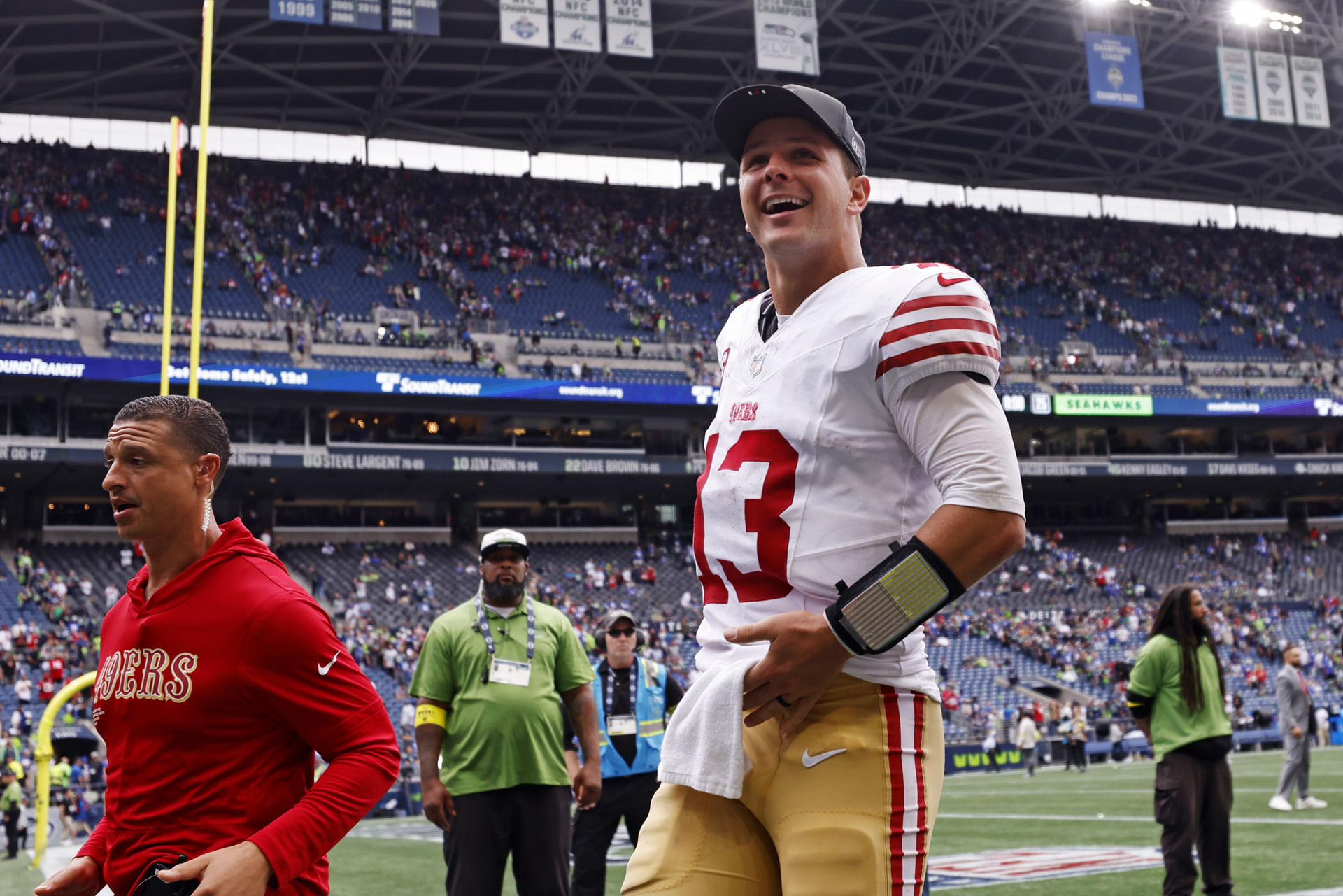 NFL: San Francisco 49ers at Seattle Seahawks - Source: Imagn