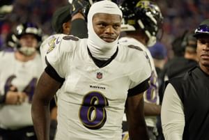 Ravens exec makes team's stance clear on Lamar Jackson after QB shoved Bills fan