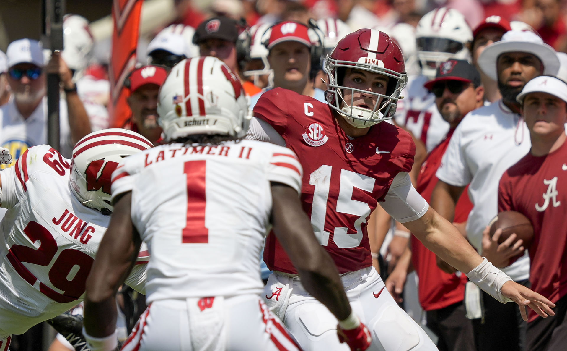 “He’s a ball player”: Ty Simpson draws massive praise from Alabama teammate after commanding start to 2025