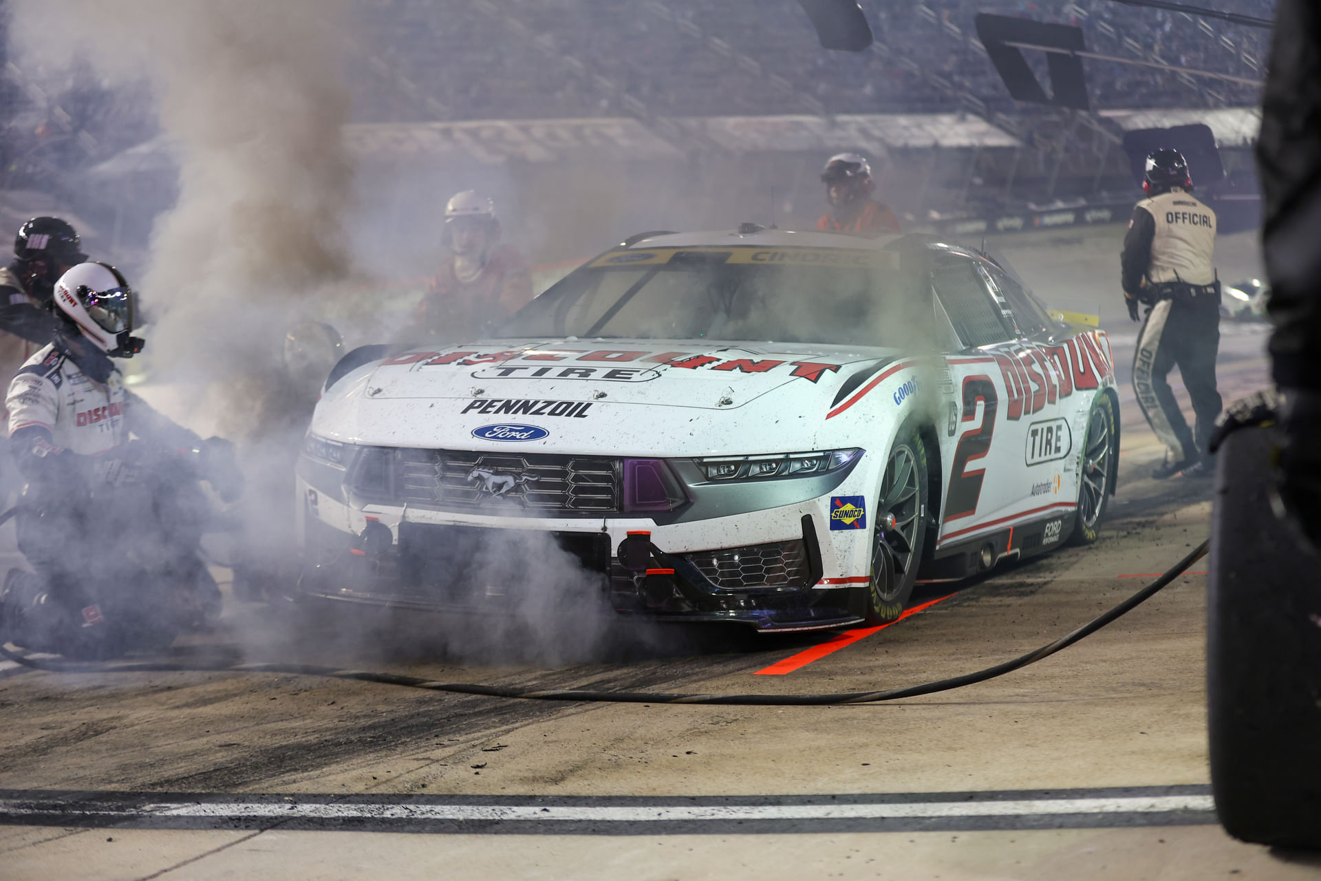 NASCAR: Bass Pro Shops Night Race - Source: Imagn