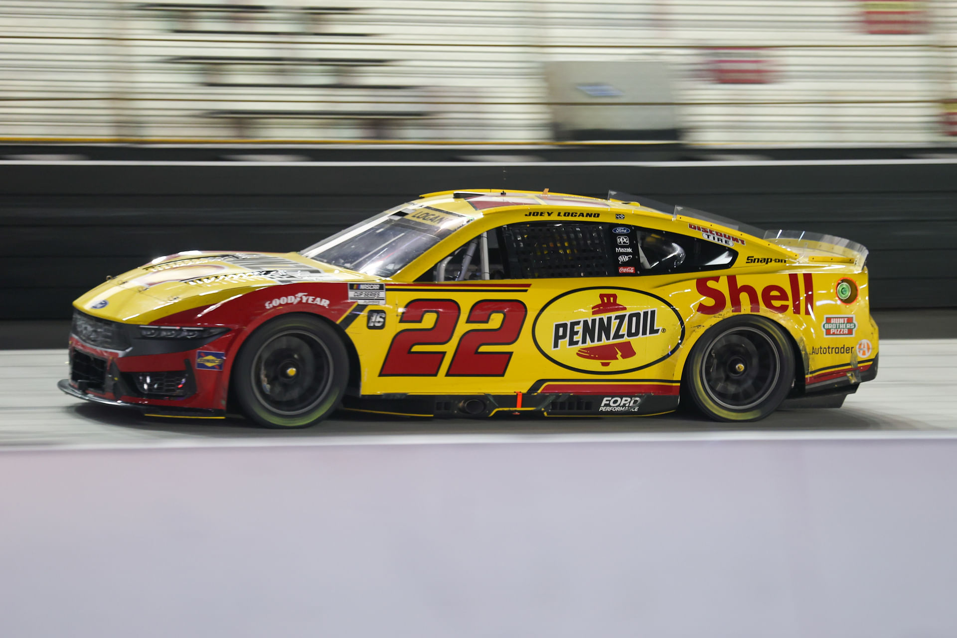 Joey Logano drives the #22 Ford Mustang for Team Penske - Source: Imagn