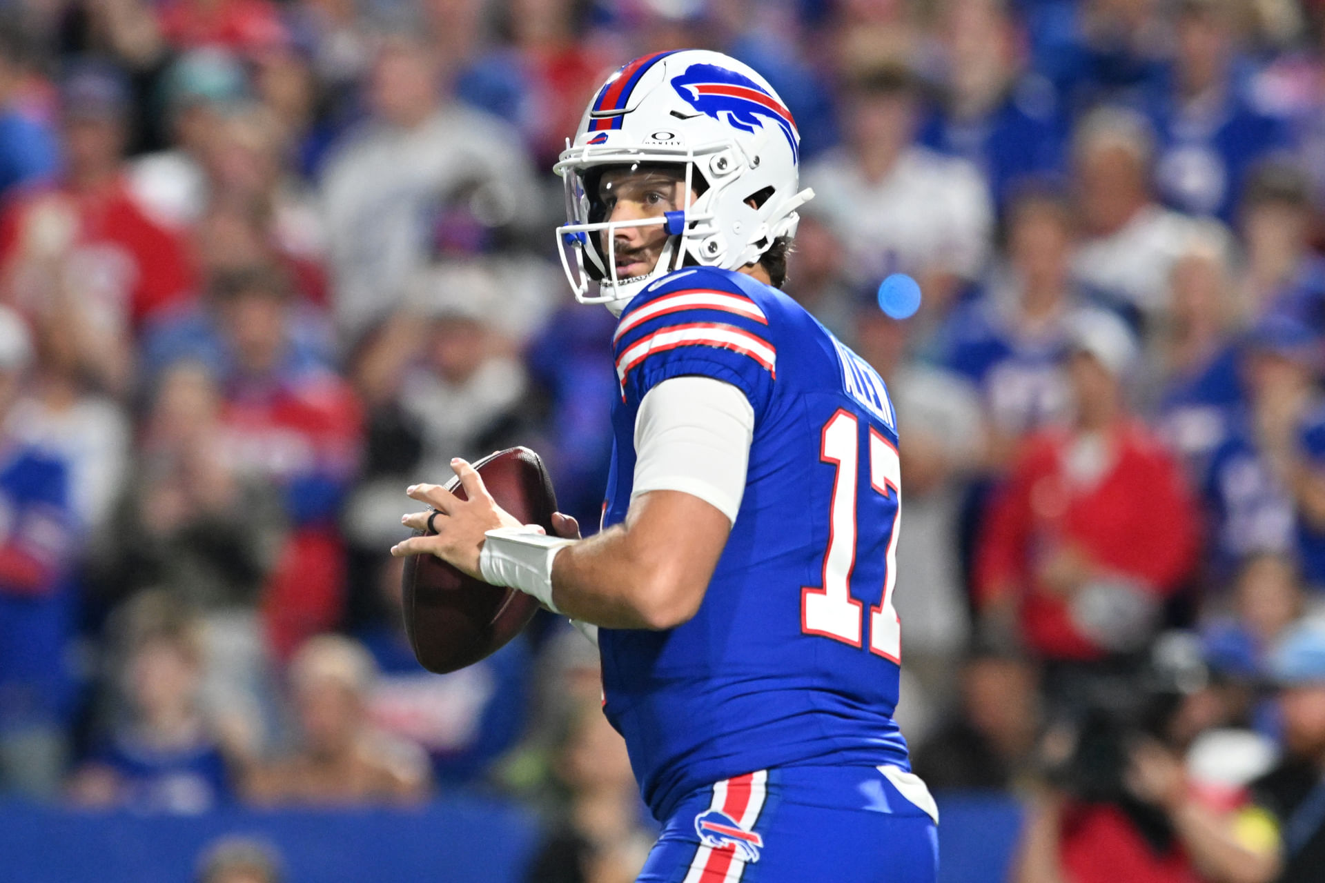 NFL: Miami Dolphins at Buffalo Bills - Source: Imagn