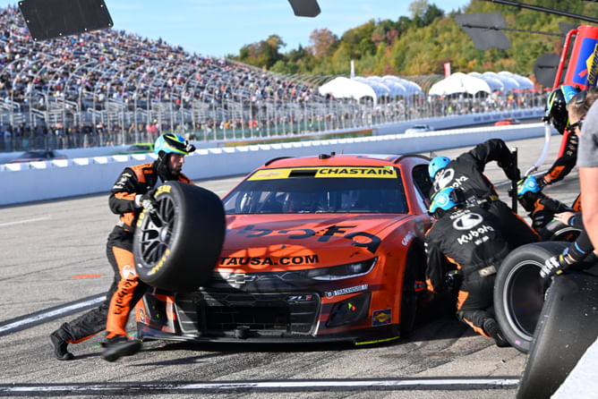 NASCAR teams to face a new tire package for the Kansas and Las Vegas races