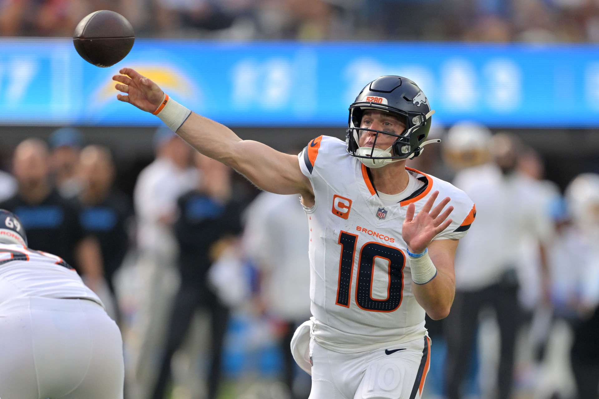 NFL: Denver Broncos at Los Angeles Chargers - Source: Imagn