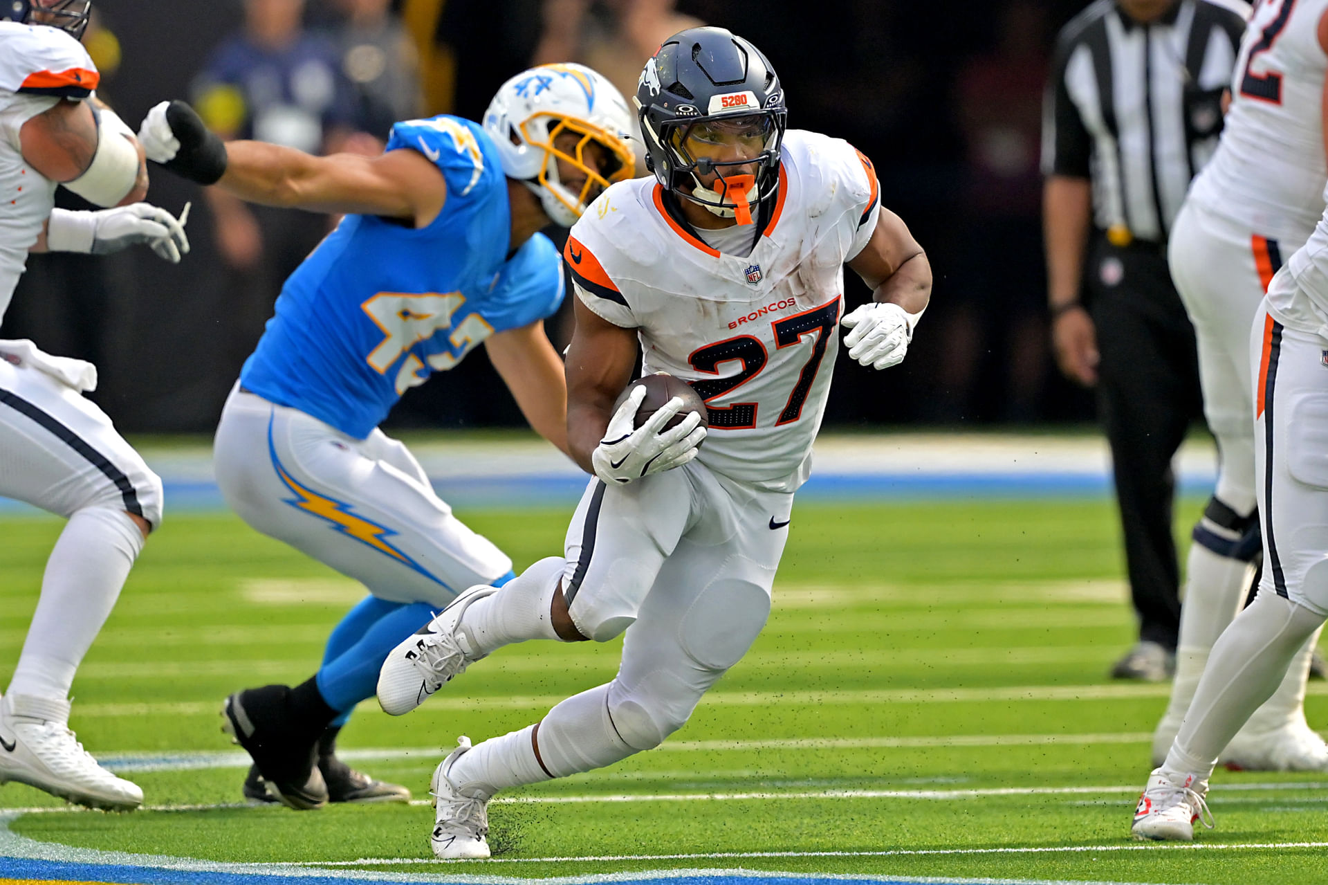 NFL: Denver Broncos at Los Angeles Chargers - Source: Imagn