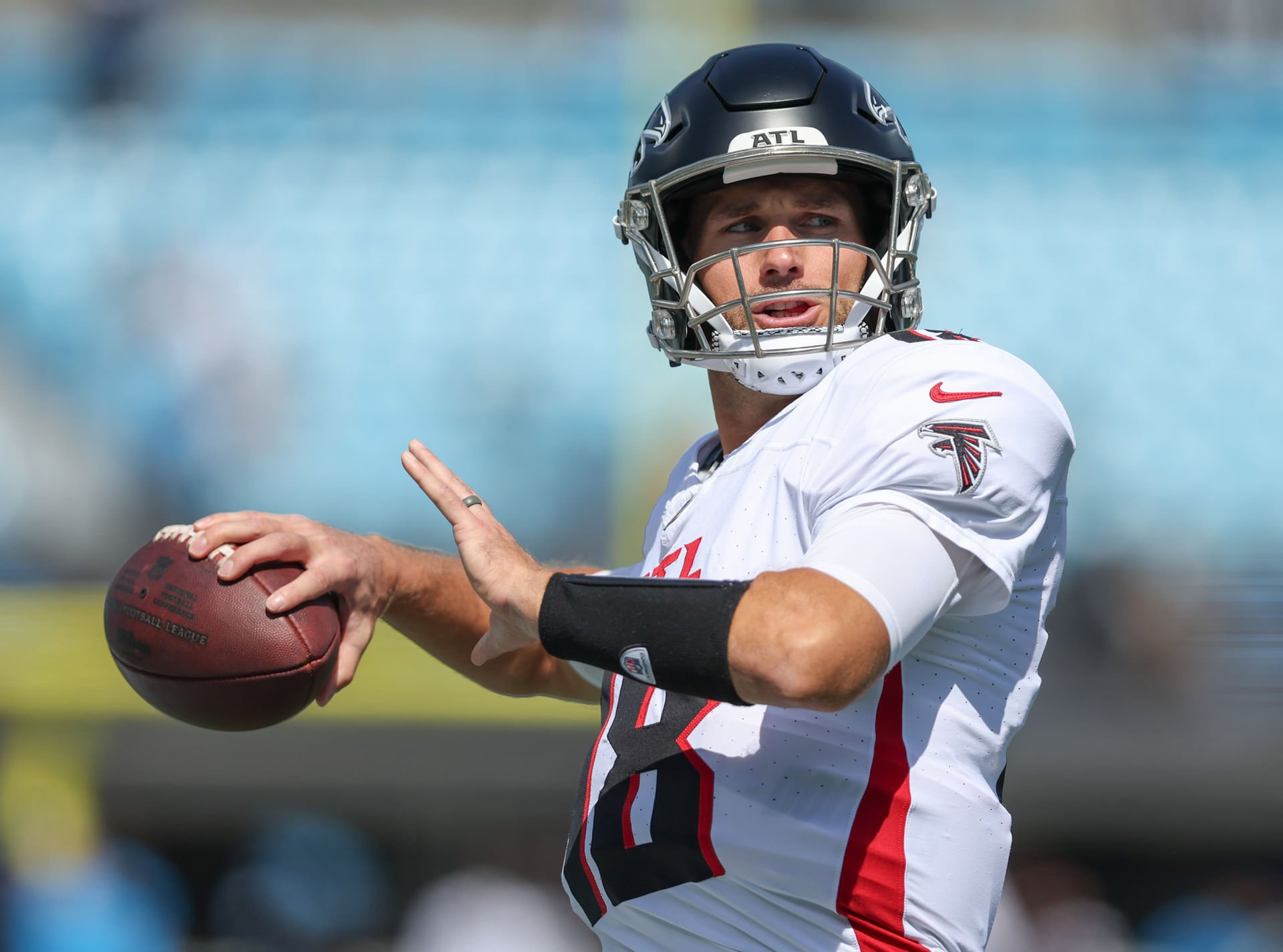 NFL: Atlanta Falcons at Carolina Panthers - Source: Imagn
