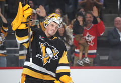 Sidney Crosby, Evgeni Malkin and other Penguins stars honor Marc-Andre Fleury with special message after his final preseason game