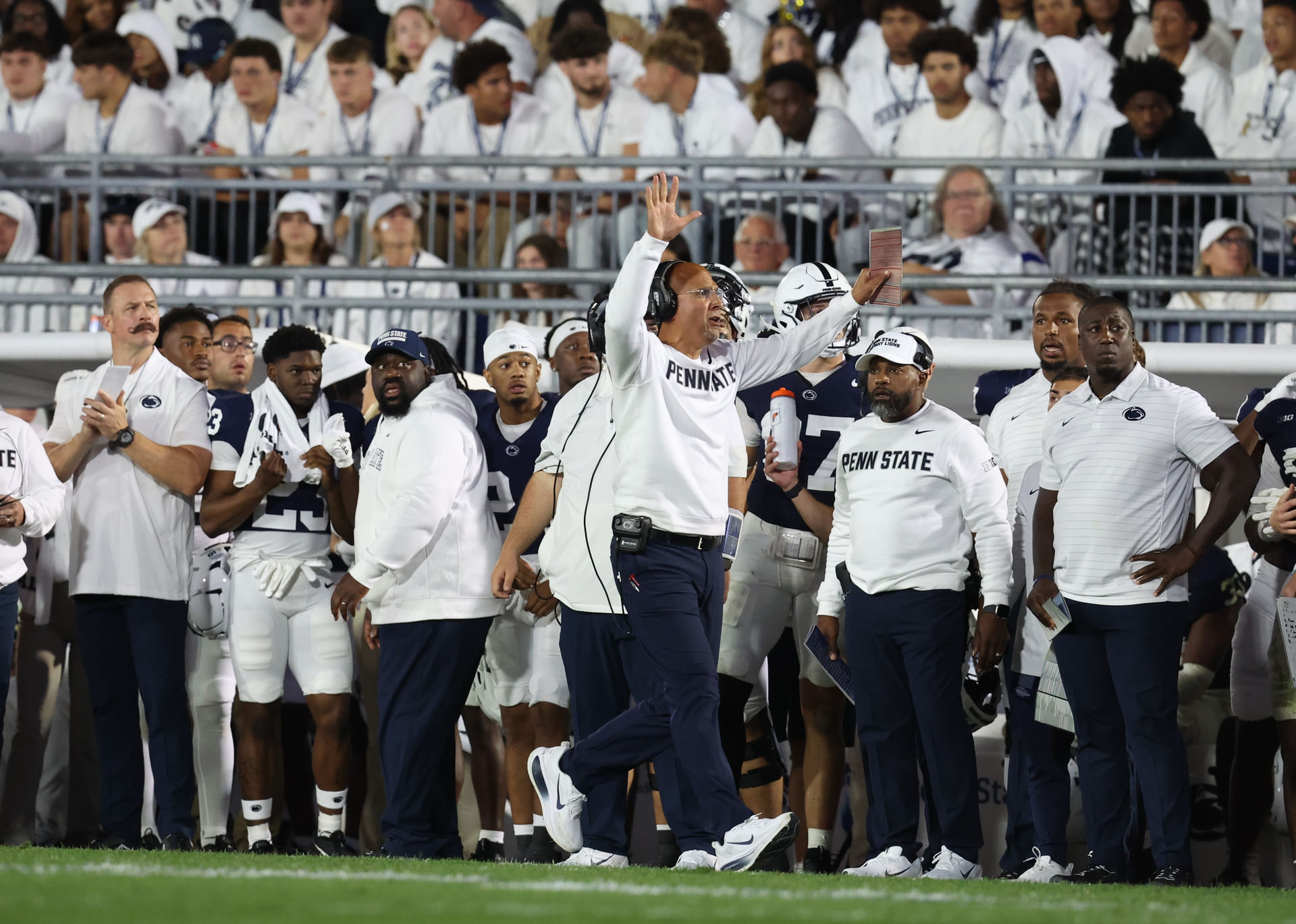 NCAA Football: Oregon at Penn State - Source: Imagn