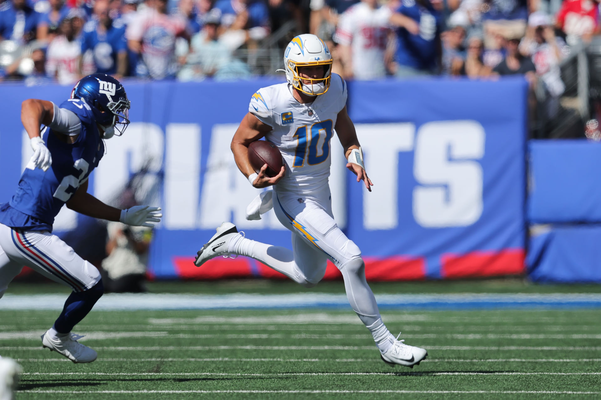 NFL: Los Angeles Chargers at New York Giants - Source: Imagn