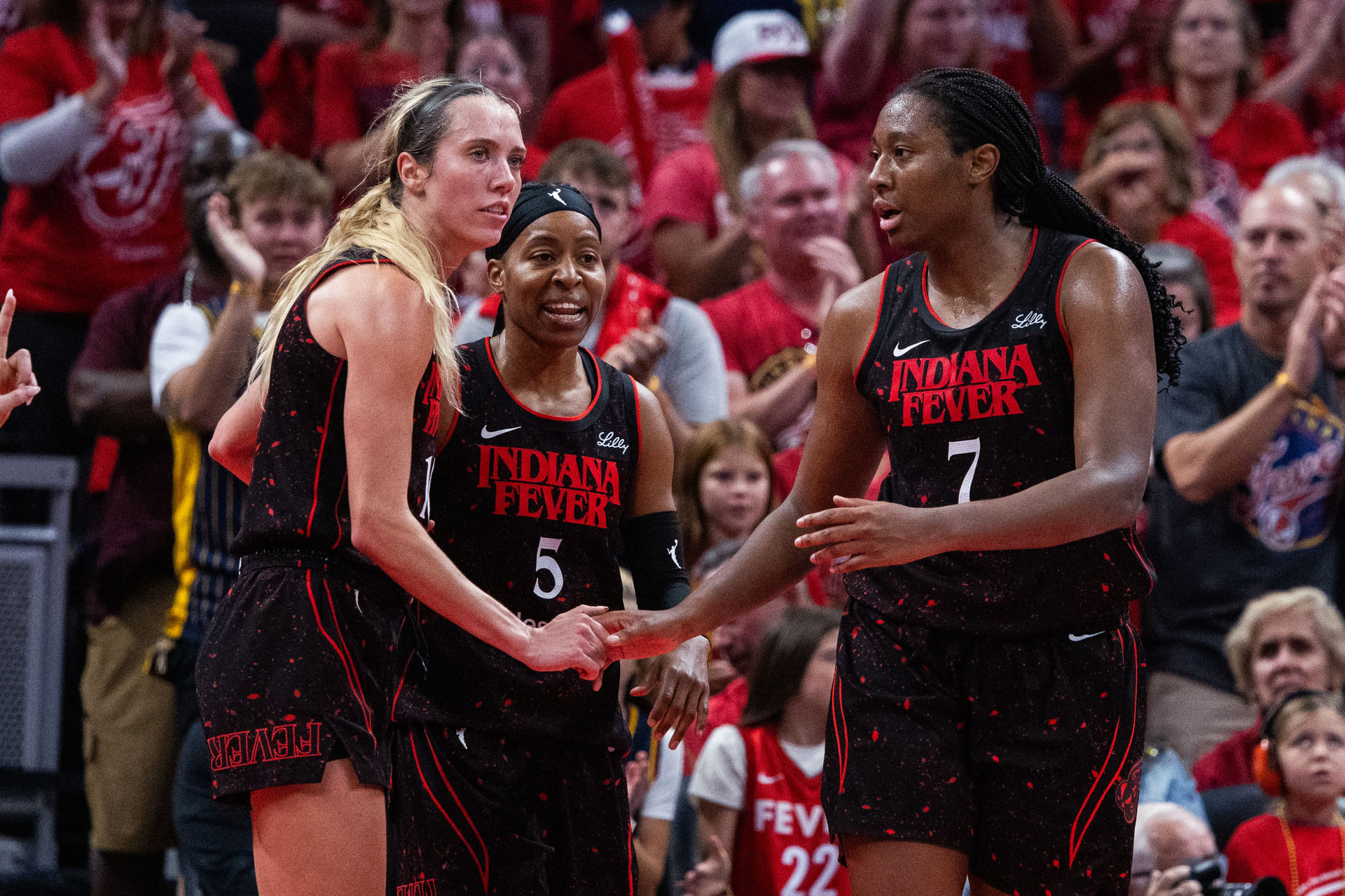 WNBA: Playoffs-Las Vegas Aces at Indiana Fever - Source: Imagn